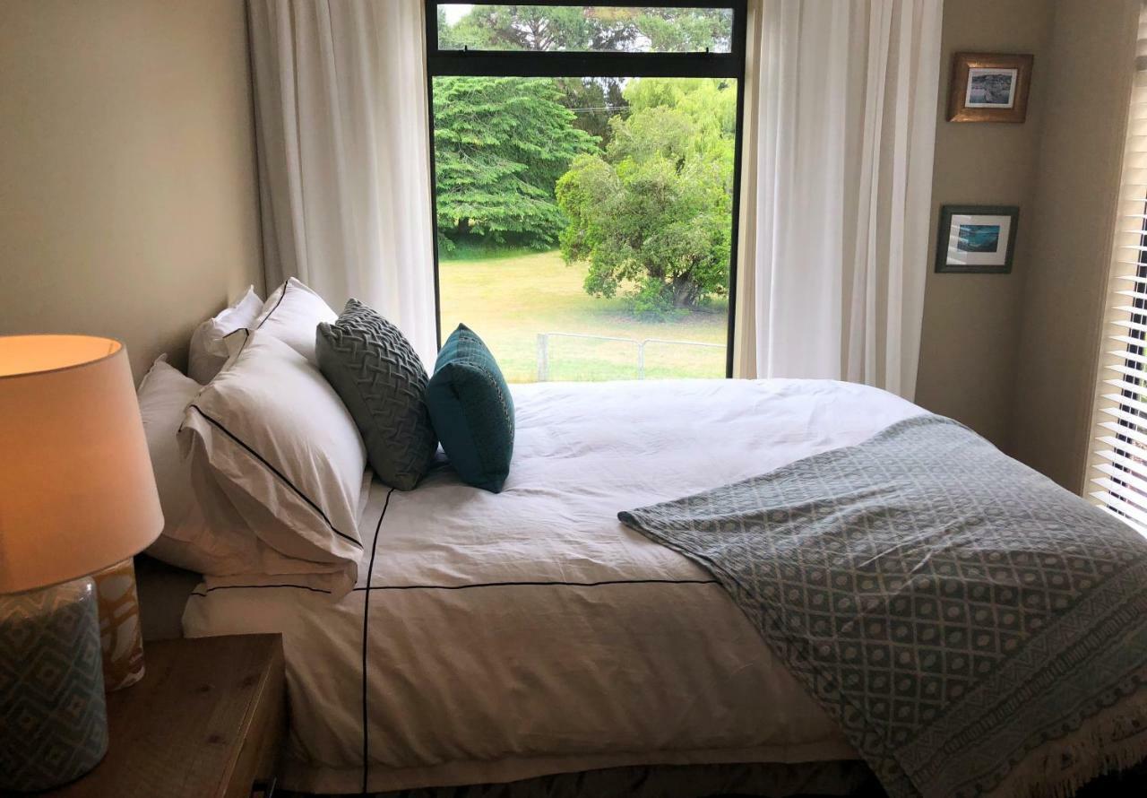 Kinloch Lakeview Lodge - Taupo Luaran gambar