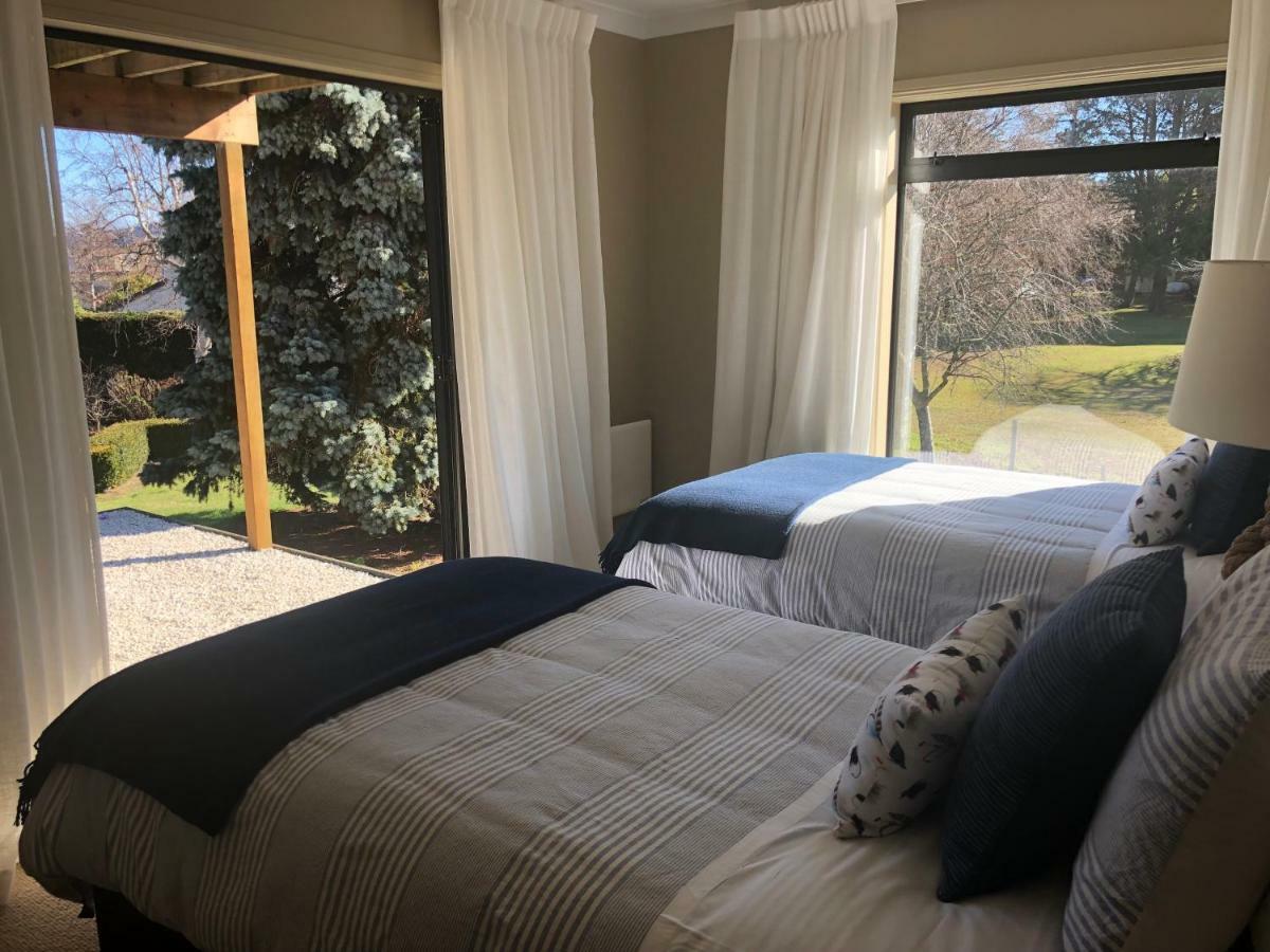 Kinloch Lakeview Lodge - Taupo Luaran gambar